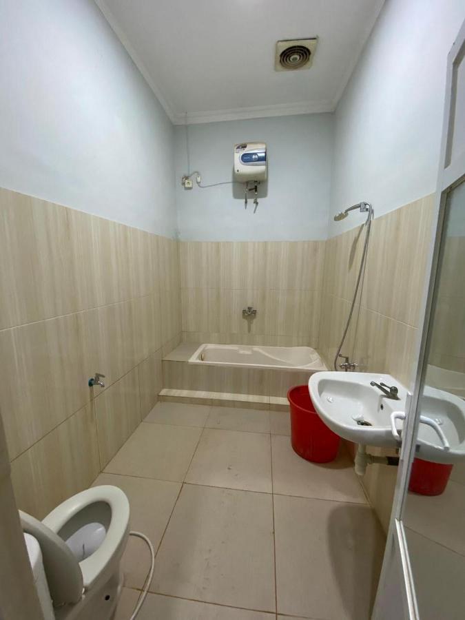 Magellona Mitra Reddoorz 2* Makassar